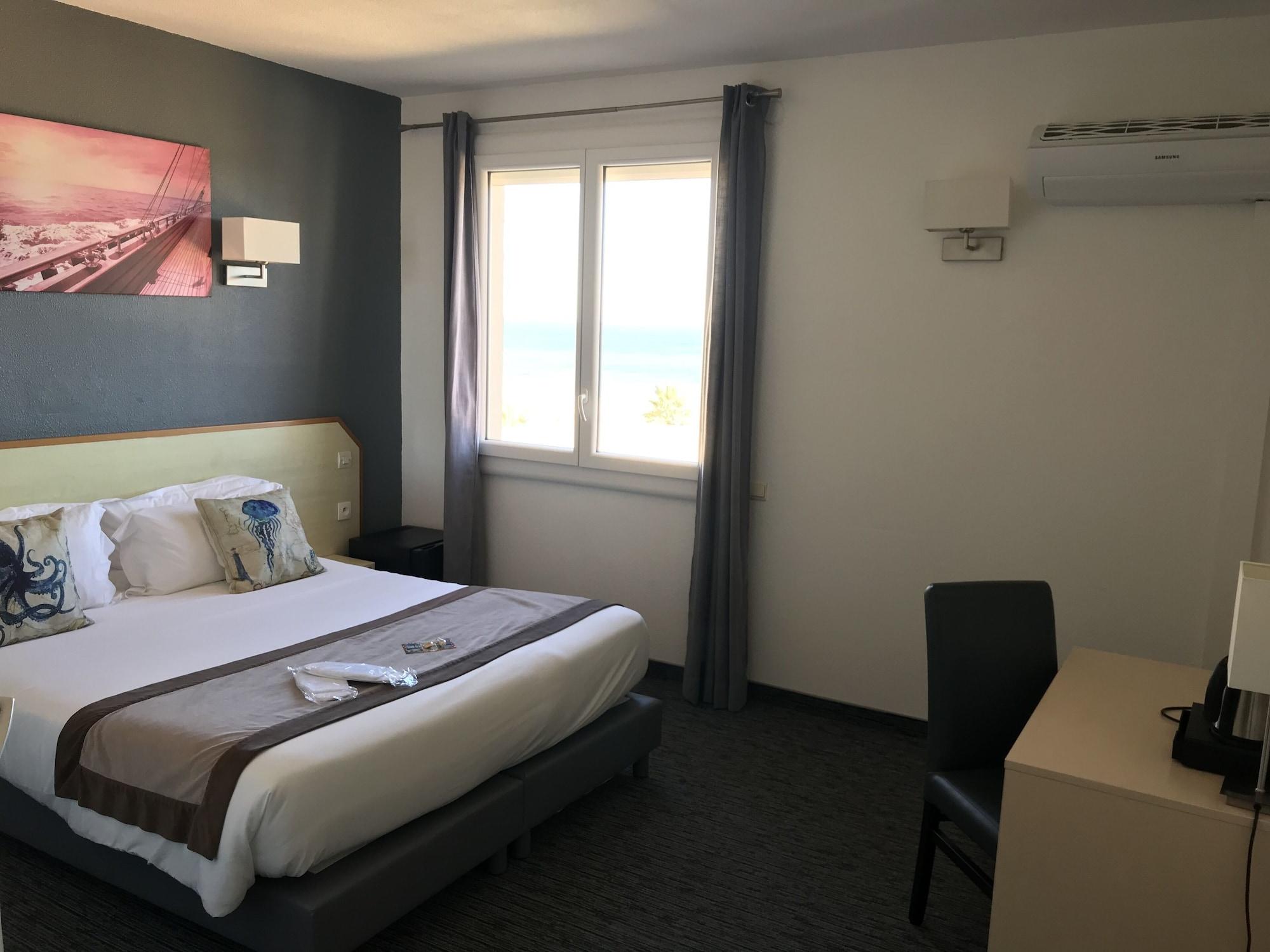 Le Regina Hotel Et Restaurant Canet-Plage Exterior photo