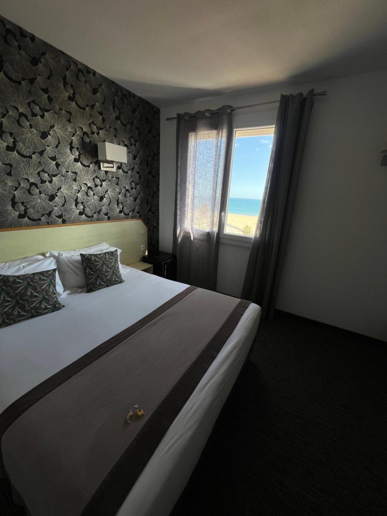 Le Regina Hotel Et Restaurant Canet-Plage Exterior photo